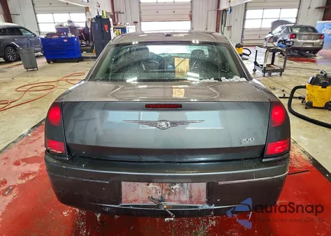 2009 Chrysler 300 Touring из США, поврежденный, VIN 2C3KA53VX9H634469